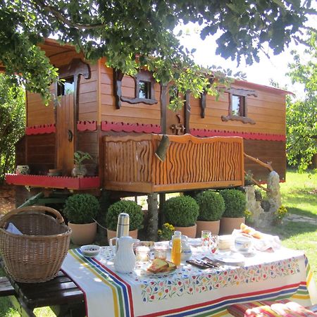 Gitenchassagne Bed and Breakfast Thurins Esterno foto