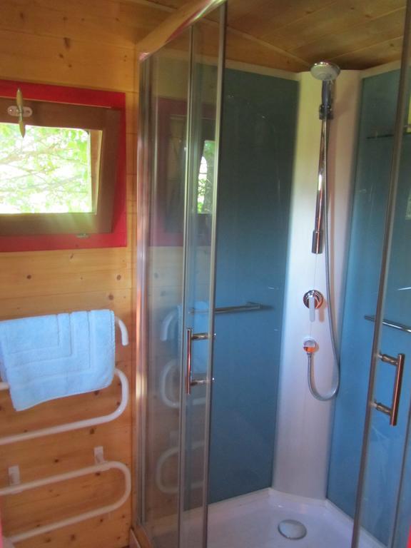 Gitenchassagne Bed and Breakfast Thurins Esterno foto