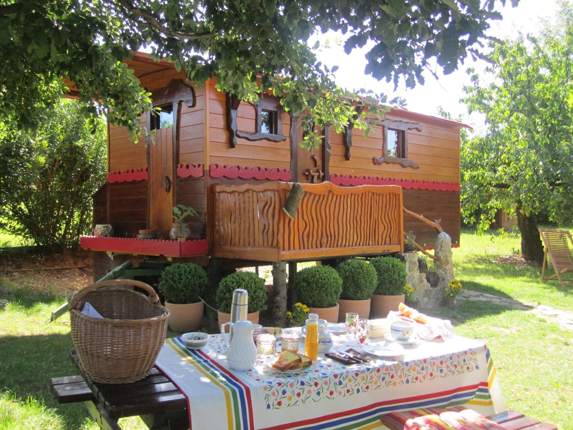 Gitenchassagne Bed and Breakfast Thurins Esterno foto
