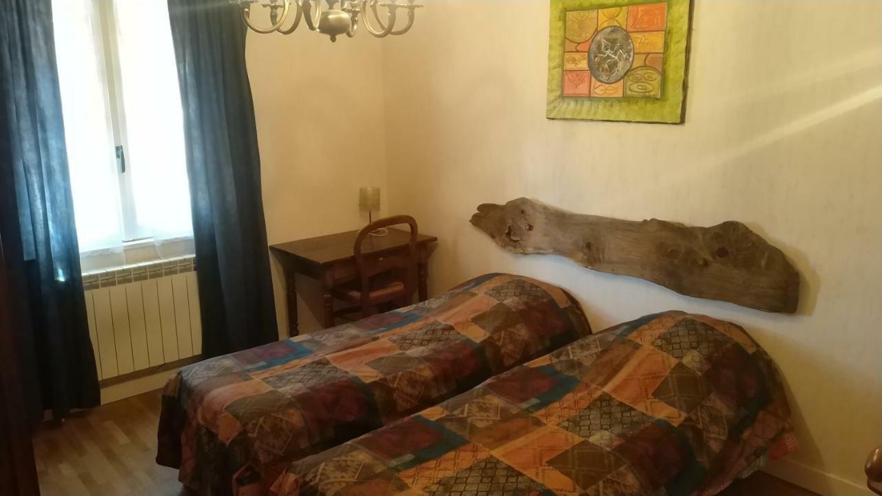 Gitenchassagne Bed and Breakfast Thurins Esterno foto